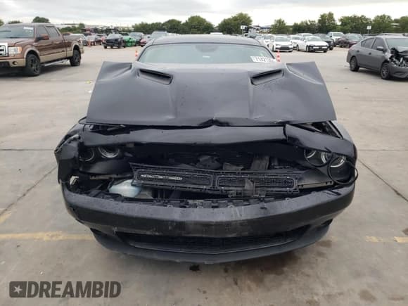 ✅ 2019 Dodge Challenger SXT • VIN: 2C3CDZAG5KH712900 • Lot: 71421304. Listed on Copart with 67,407 mi. Free auction sales archive from the USA and detailed vehicle history report at DreamBid. Image 5.