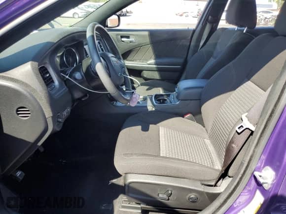 2023 Dodge Charger SXT z VIN 2C3CDXBG6PH687516, wystawiony jako Copart lot #70731315 z przebiegiem 9 098 mil mil oraz Szkoda całkowita • Salvage title. Historia ofert i sprzedaży dostępna na DreamBid. Obrazek 7.