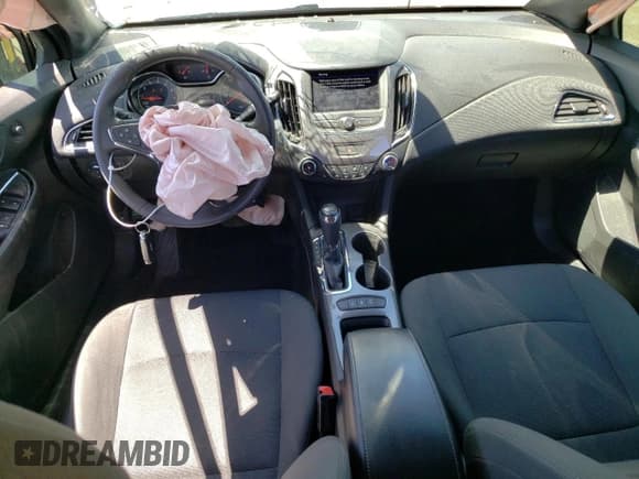 ✅ 2019 Chevrolet Cruze LT • VIN: 1G1BE5SM3K7138805 • Lot: 65439803. Listed on Copart with 76,827 mi. Free auction sales archive from the USA and detailed vehicle history report at DreamBid. Image 8.