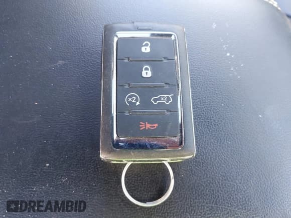 ✅ 2024 Jeep Grand Cherokee Limited • VIN: 1C4RJKBG1R8593375 • Lot: 43041236. Listed on IAAI with 8,584 mi. Free auction sales archive from the USA and detailed vehicle history report at DreamBid. Image 11.