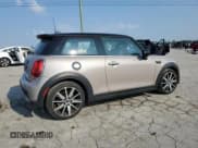 ✅ 2024 MINI Hardtop Cooper S • VIN: WMW53DH09R2U79185 • Lot: 58402985. Wystawiony na Copart z przebiegiem 3 492 mil. Bezpłatny archiwum sprzedaży aukcyjnych z USA i szczegółowy raport historii pojazdu na DreamBid. Zdjęcie 3.