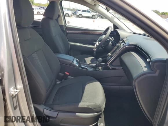 ✅ 2023 Hyundai Tucson SEL • VIN: 5NMJBCAEXPH195187 • Lot: 64833404. Wystawiony na Copart z przebiegiem 61 729 mil. Bezpłatny archiwum sprzedaży aukcyjnych z USA i szczegółowy raport historii pojazdu na DreamBid. Zdjęcie 7.