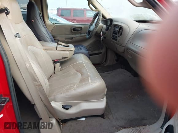 ✅ 2000 Ford F-150 XL • VIN: 2FTRX17L1YCB16577 • Lot: 41121269. Listed on IAAI with Not provided. Free auction sales archive from the USA and detailed vehicle history report at DreamBid. Image 5.