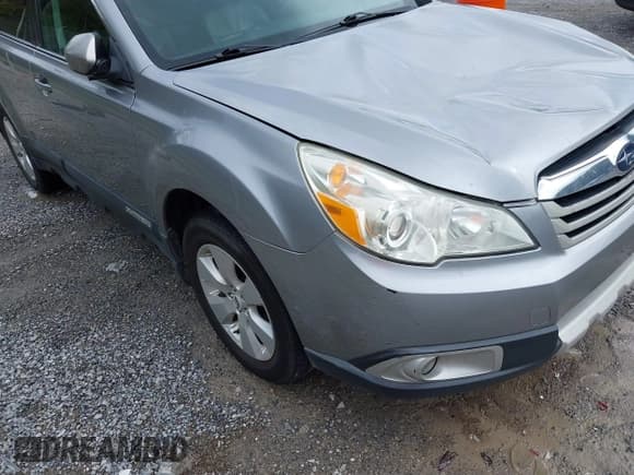 ✅ 2011 Subaru Outback Limited Power Moon • VIN: 4S4BRCLC8B3422634 • Lot: 43318851. Listed on IAAI with 182,428 mi. Free auction sales archive from the USA and detailed vehicle history report at DreamBid. Image 18.