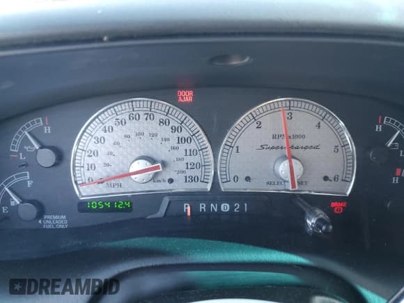 ✅ 2003 Ford F-150 Harley-Davidson • VIN: 1FTRW07383KC33025 • Lot: 90401515. Listed on Copart with 105,412 mi. Free auction sales archive from the USA and detailed vehicle history report at DreamBid. Image 9.