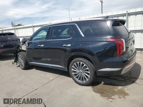 ✅ 2023 Hyundai Palisade Calligraphy • VIN: KM8R7DGE9PU632196 • Лот: 68052284. Опубликован ранее на Copart с пробегом 18 645 миль. Бесплатный доступ к архиву аукционных продаж из США и подробный отчёт об истории автомобиля на DreamBid. Изображение 2.