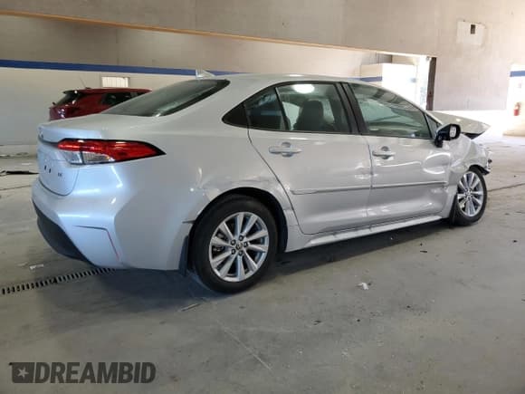 ✅ 2025 Toyota Corolla LE • VIN: 5YFB4MDE0SP312922 • Lot: 86889665. Wystawiony na Copart z przebiegiem Nie podano. Bezpłatny archiwum sprzedaży aukcyjnych z USA i szczegółowy raport historii pojazdu na DreamBid. Zdjęcie 3.