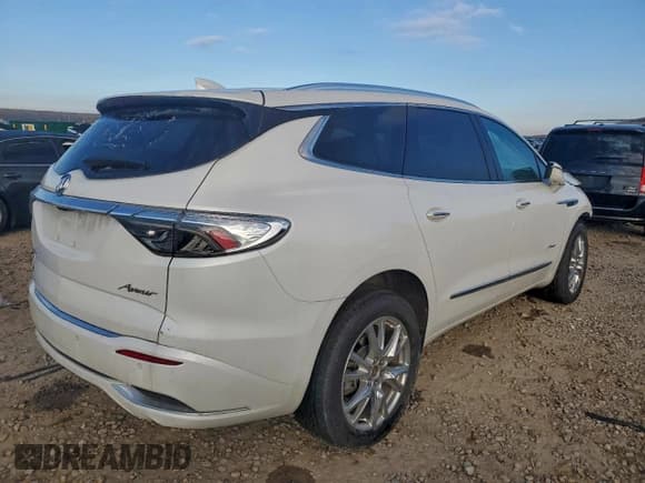 ✅ 2022 Buick Enclave Avenir • VIN: 5GAEVCKW4NJ166969 • Лот: 93935915. Опубликован ранее на Copart с пробегом 47 298 миль. Бесплатный доступ к архиву аукционных продаж из США и подробный отчёт об истории автомобиля на DreamBid. Изображение 3.