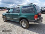 ✅ 1999 Ford Explorer XLT • VIN: 1FMZU32E7XUC57161 • Lot: 58804815. Wystawiony na Copart z przebiegiem 171 355 mil. Bezpłatny archiwum sprzedaży aukcyjnych z USA i szczegółowy raport historii pojazdu na DreamBid. Zdjęcie 2.