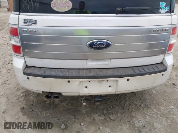 ✅ 2009 Ford Flex Limited • VIN: 2FMDK53C59BA03160 • Lot: 43635824. Wystawiony na IAAI z przebiegiem 235 627 mil. Bezpłatny archiwum sprzedaży aukcyjnych z USA i szczegółowy raport historii pojazdu na DreamBid. Zdjęcie 15.