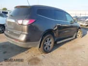 ✅ 2015 Chevrolet Traverse LT • VIN: 1GNKRHKD6FJ374121 • Lot: 43220608. Wystawiony na IAAI z przebiegiem Nie podano. Bezpłatny archiwum sprzedaży aukcyjnych z USA i szczegółowy raport historii pojazdu na DreamBid. Zdjęcie 4.