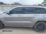 ✅ 2017 Jeep Grand Cherokee Altitude • VIN: 1C4RJEAG9HC788932 • Лот: 42068148. Опубликован ранее на IAAI с пробегом 161 325 миль. Бесплатный доступ к архиву аукционных продаж из США и подробный отчёт об истории автомобиля на DreamBid. Изображение 15.