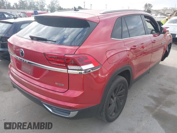 ✅ 2022 Volkswagen Atlas SE • VIN: 1V2KE2CA0NC212184 • Lot: 43432721. Wystawiony na IAAI z przebiegiem 77 297 mil. Bezpłatny archiwum sprzedaży aukcyjnych z USA i szczegółowy raport historii pojazdu na DreamBid. Zdjęcie 4.