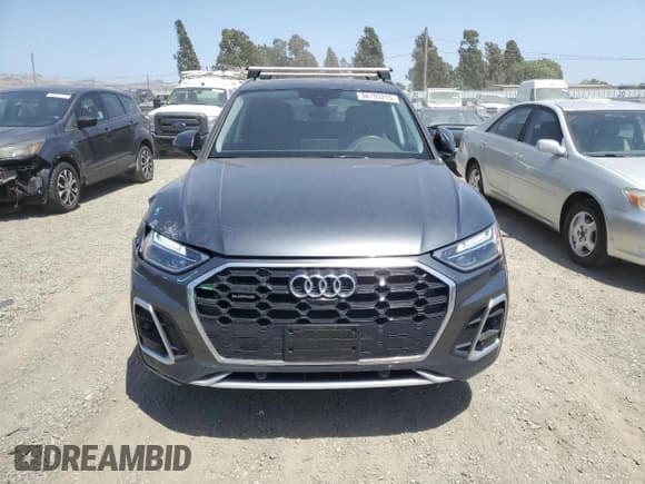 ✅ 2023 Audi Q5 S line Premium Plus • VIN: WA1EAAFY5P2009808 • Lot: 58793215. Listed on Copart with 17,258 mi. Free auction sales archive from the USA and detailed vehicle history report at DreamBid. Image 5.