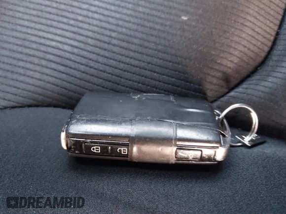 ✅ 2020 Mazda CX-9 Sport • VIN: JM3TCBBY6L0414673 • Lot: 41310952. Listed on IAAI with 27,686 mi. Free auction sales archive from the USA and detailed vehicle history report at DreamBid. Image 11.