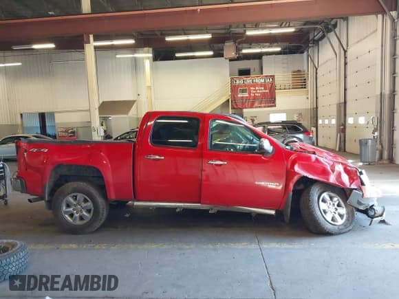 ✅ 2011 GMC Sierra 1500 SLT • VIN: 3GTP2WE33BG390640 • Лот: 43505185. Опубликован ранее на IAAI с пробегом 191 240 миль. Бесплатный доступ к архиву аукционных продаж из США и подробный отчёт об истории автомобиля на DreamBid. Изображение 13.