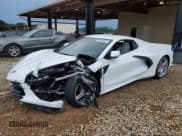 ✅ 2022 Chevrolet Corvette 1LT • VIN: 1G1YA3D42N5101221 • Lot: 60999375. Wystawiony na Copart z przebiegiem 14 033 mil. Bezpłatny archiwum sprzedaży aukcyjnych z USA i szczegółowy raport historii pojazdu na DreamBid. Zdjęcie 1.