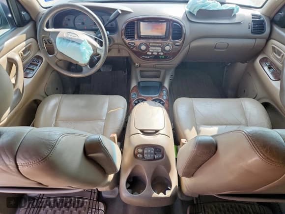 ✅ 2004 Toyota Sequoia Limited • VIN: 5TDZT38A94S229244 • Lot: 81417205. Wystawiony na Copart z przebiegiem 220 839 mil. Bezpłatny archiwum sprzedaży aukcyjnych z USA i szczegółowy raport historii pojazdu na DreamBid. Zdjęcie 8.