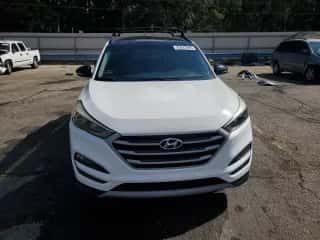 2017 Hyundai Tucson Sport z VIN KM8J33A24HU557040, wystawiony jako Copart lot #85887885 z przebiegiem 113 488 mil mil oraz Szkoda całkowita • Salvage title. Historia ofert i sprzedaży dostępna na DreamBid. Obrazek 5.