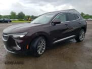 ✅ 2022 Buick Envision Avenir • VIN: LRBFZRR49ND058052 • Lot: 61224995. Wystawiony na Copart z przebiegiem 26 572 mil. Bezpłatny archiwum sprzedaży aukcyjnych z USA i szczegółowy raport historii pojazdu na DreamBid. Zdjęcie 1.