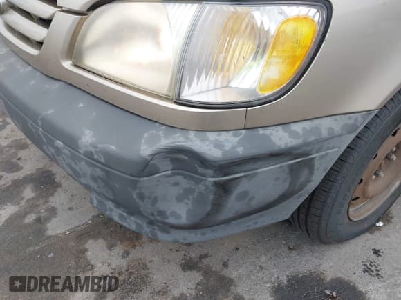 ✅ 2001 Toyota Sienna LE • VIN: 4T3ZF13C81U392417 • Lot: 43825767. Listed on IAAI with 326,365 mi. Free auction sales archive from the USA and detailed vehicle history report at DreamBid. Image 6.