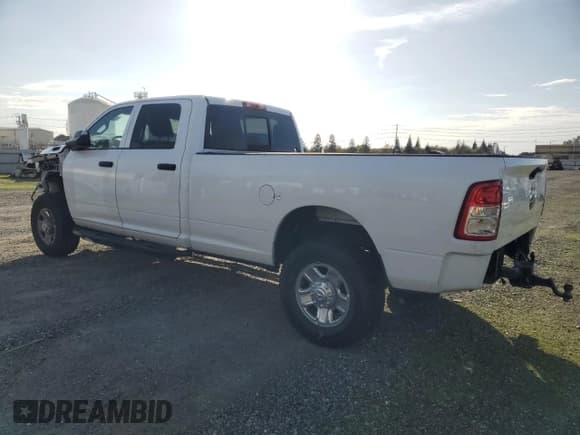 ✅ 2021 Ram 3500 Tradesman • VIN: 3C63R3GJ1MG688022 • Lot: 82267655. Wystawiony na Copart z przebiegiem 66 196 mil. Bezpłatny archiwum sprzedaży aukcyjnych z USA i szczegółowy raport historii pojazdu na DreamBid. Zdjęcie 2.