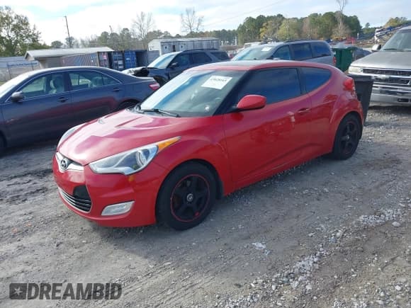✅ 2013 Hyundai Veloster w/Black Int • VIN: KMHTC6AD6DU086269 • Lot: 43828165. Listed on IAAI with 190,482 mi. Free auction sales archive from the USA and detailed vehicle history report at DreamBid. Image 2.