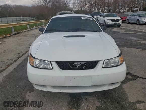 ✅ 2000 Ford Mustang • VIN: 1FAFP404XYF242390 • Lot: 92295535. Listed on Copart with 35,159 mi. Free auction sales archive from the USA and detailed vehicle history report at DreamBid. Image 5.