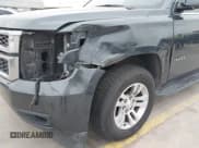 ✅ 2019 Chevrolet Tahoe LT • VIN: 1GNSCBKC8KR366460 • Lot: 41384327. Wystawiony na IAAI z przebiegiem 76 861 mil. Bezpłatny archiwum sprzedaży aukcyjnych z USA i szczegółowy raport historii pojazdu na DreamBid. Zdjęcie 21.