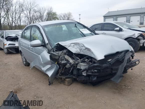 ✅ 2010 Hyundai Accent GLS • VIN: KMHCN4AC5AU477897 • Лот: 42031036. Опубликован ранее на IAAI с пробегом 121 498 миль. Бесплатный доступ к архиву аукционных продаж из США и подробный отчёт об истории автомобиля на DreamBid. Изображение 6.