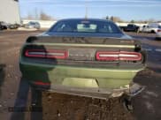 ✅ 2022 Dodge Challenger R/T Scat Pack Widebody • VIN: 2C3CDZFJ8NH136499 • Lot: 40611233. Wystawiony na Copart z przebiegiem 22 658 mil. Bezpłatny archiwum sprzedaży aukcyjnych z USA i szczegółowy raport historii pojazdu na DreamBid. Zdjęcie 6.