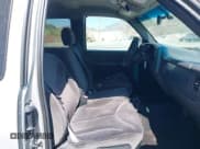 ✅ 2002 GMC Sierra 1500 • VIN: 1GTEC19T42Z311588 • Лот: 42484628. Опубликован ранее на IAAI с пробегом 175 809 миль. Бесплатный доступ к архиву аукционных продаж из США и подробный отчёт об истории автомобиля на DreamBid. Изображение 5.