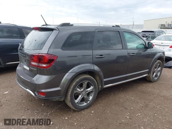 ✅ 2017 Dodge Journey Crossroad Plus • VIN: 3C4PDCGG3HT554624 • Лот: 41912617. Опубликован ранее на IAAI с пробегом 97 352 миль. Бесплатный доступ к архиву аукционных продаж из США и подробный отчёт об истории автомобиля на DreamBid. Изображение 4.
