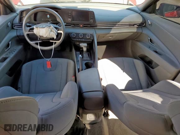 ✅ 2025 Hyundai Elantra SE • VIN: KMHLL4DG7SU971118 • Lot: 82105505. Listed on Copart with 8,619 mi. Free auction sales archive from the USA and detailed vehicle history report at DreamBid. Image 8.