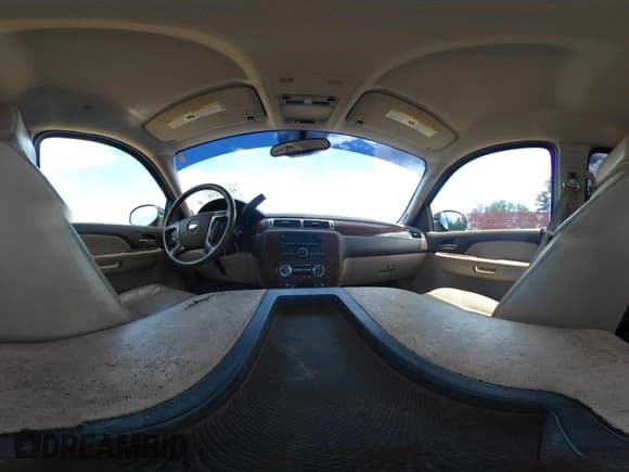 ✅ 2009 Chevrolet Silverado 1500 • VIN: 3GCEC33219G144192 • Lot: 42211158. Listed on IAAI with 256,290 mi. Free auction sales archive from the USA and detailed vehicle history report at DreamBid. Image 19.