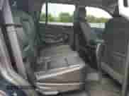 2020 Chevrolet Tahoe LT z VIN 1GNSKBKC7LR117538, wystawiony jako Copart lot #82119935 z przebiegiem 100 701 mil mil oraz Czysty tytuł • Clean title. Historia ofert i sprzedaży dostępna na DreamBid. Obrazek 11.