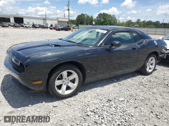 ✅ 2011 Dodge Challenger • VIN: 2B3CJ4DG7BH510905 • Lot: 64274734. Wystawiony na Copart z przebiegiem Nie podano. Bezpłatny archiwum sprzedaży aukcyjnych z USA i szczegółowy raport historii pojazdu na DreamBid. Zdjęcie 1.