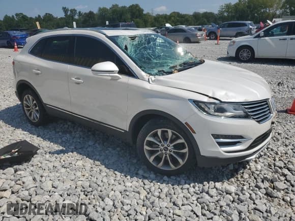✅ 2017 Lincoln MKC Select • VIN: 5LMCJ2D97HUL16989 • Lot: 69648804. Wystawiony na Copart z przebiegiem 75 024 mil. Bezpłatny archiwum sprzedaży aukcyjnych z USA i szczegółowy raport historii pojazdu na DreamBid. Zdjęcie 4.