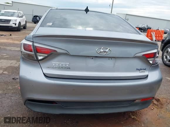 2016 Hyundai Sonata Limited with VIN KMHE34L13GA017321, listed as a IAAI auction lot 42966209 with 110,822 mi miles and . Bid and sale history available at DreamBid. Image 17.