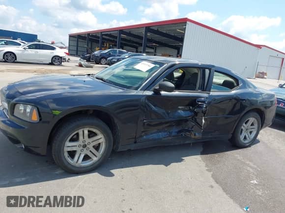 2007 Dodge Charger с VIN 2B3KA43G47H820546, выставлен на аукционе IAAI как лот 43113784 с пробегом 145 650 миль миль и . История ставок и продаж доступна на DreamBid. Изображение 14.