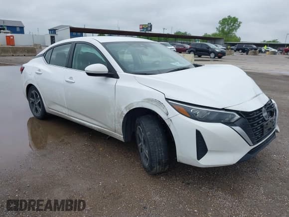 ✅ 2024 Nissan Sentra SV • VIN: 3N1AB8CV0RY366275 • Lot: 42039305. Listed on IAAI with 27,972 mi. Free auction sales archive from the USA and detailed vehicle history report at DreamBid. Image 1.