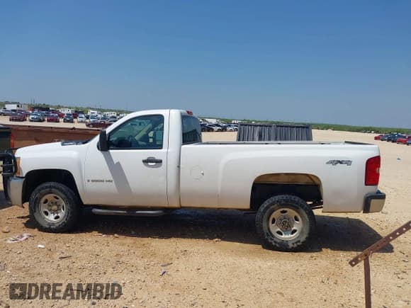 ✅ 2009 Chevrolet Silverado 2500HD • VIN: 1GBHK44K89F166491 • Лот: 42422554. Опубликован ранее на IAAI с пробегом 338 576 миль. Бесплатный доступ к архиву аукционных продаж из США и подробный отчёт об истории автомобиля на DreamBid. Изображение 14.