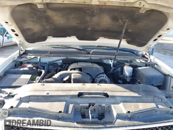 ✅ 2011 Chevrolet Suburban LT • VIN: 1GNSCJE05BR388248 • Lot: 42617677. Listed on IAAI with 247,514 mi. Free auction sales archive from the USA and detailed vehicle history report at DreamBid. Image 10.