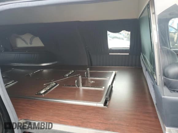 ✅ 2005 Cadillac DTS Professional 1SH • VIN: 1GEEH00Y25U500110 • Лот: 44222285. Опубликован ранее на Copart с пробегом 82 553 миль. Бесплатный доступ к архиву аукционных продаж из США и подробный отчёт об истории автомобиля на DreamBid. Изображение 11.