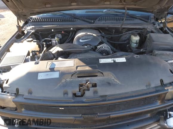 ✅ 2001 Chevrolet Silverado 1500 LS • VIN: 2GCEC19V911404079 • Lot: 43650036. Listed on IAAI with 216,837 mi. Free auction sales archive from the USA and detailed vehicle history report at DreamBid. Image 10.