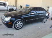 ✅ 2004 Mercedes-Benz C 320 • VIN: WDBRF64J04F522981 • Lot: 46624195. Listed on Copart with 163,819 mi. Free auction sales archive from the USA and detailed vehicle history report at DreamBid. Image 1.