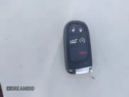 ✅ 2018 Jeep Cherokee Latitude Plus • VIN: 1C4PJMLX0JD551065 • Lot: 42721141. Wystawiony na IAAI z przebiegiem 80 031 mil. Bezpłatny archiwum sprzedaży aukcyjnych z USA i szczegółowy raport historii pojazdu na DreamBid. Zdjęcie 11.