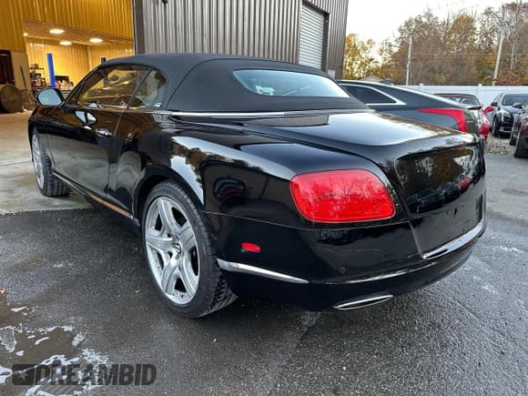 ✅ 2012 Bentley Continental GT • VIN: SCBGR3ZA1CC075068 • Lot: 80280424. Listed on Copart with 120,794 mi. Free auction sales archive from the USA and detailed vehicle history report at DreamBid. Image 3.