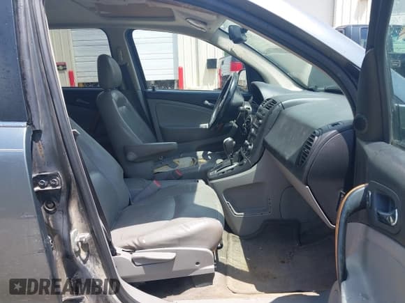 ✅ 2006 Saturn VUE • VIN: 5GZCZ53486S875014 • Lot: 42794128. Wystawiony na IAAI z przebiegiem 282 038 mil. Bezpłatny archiwum sprzedaży aukcyjnych z USA i szczegółowy raport historii pojazdu na DreamBid. Zdjęcie 5.