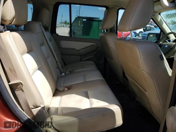 ✅ 2010 Ford Explorer Eddie Bauer • VIN: 1FMEU7EE3AUA40960 • Lot: 53076935. Wystawiony na Copart z przebiegiem 241 880 mil. Bezpłatny archiwum sprzedaży aukcyjnych z USA i szczegółowy raport historii pojazdu na DreamBid. Zdjęcie 11.